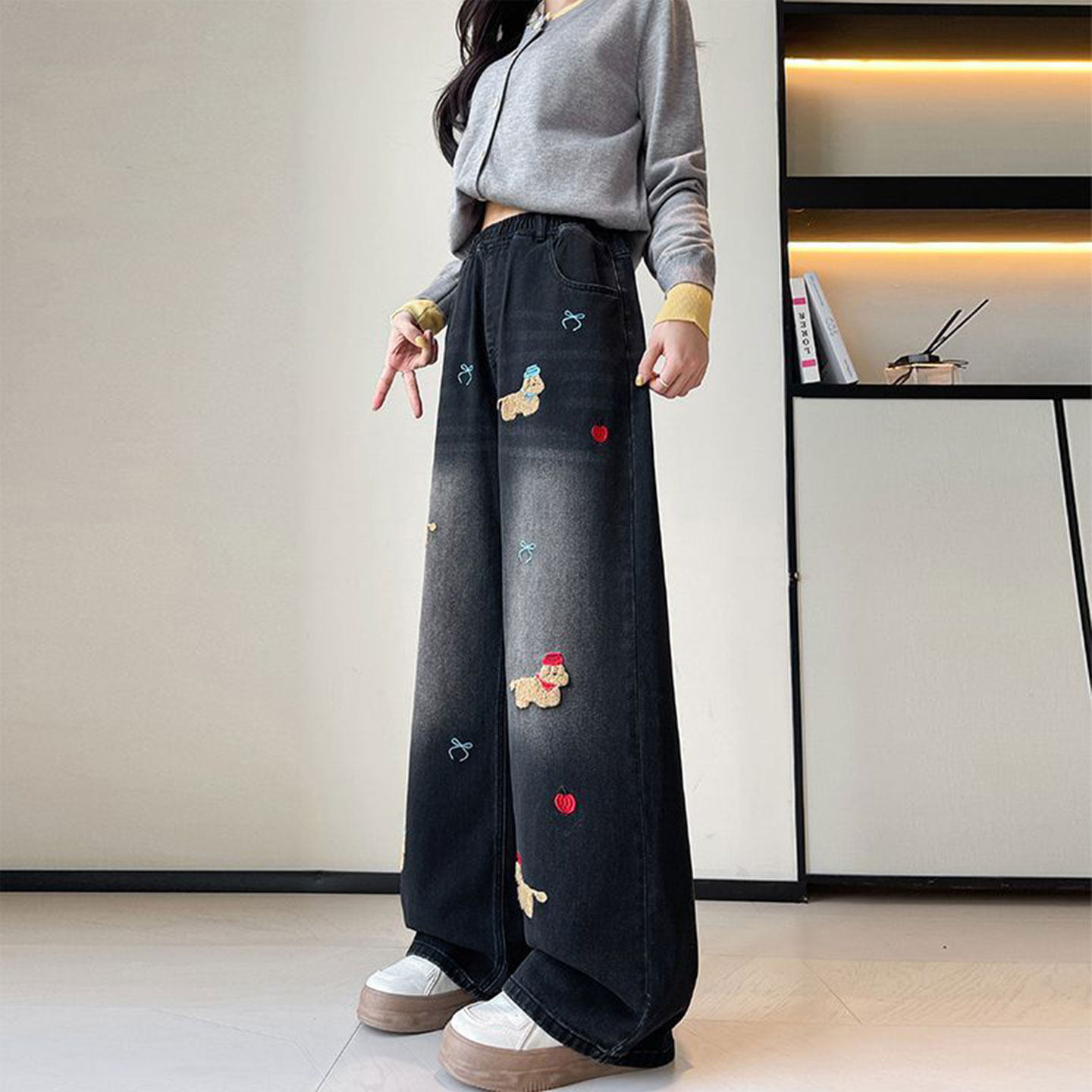 胖mm大码卡通小狗刺绣加绒牛仔裤女秋冬黑色女裤宽松显瘦阔腿裤子,淘宝优惠券,粉丝福利购,淘宝优惠卷