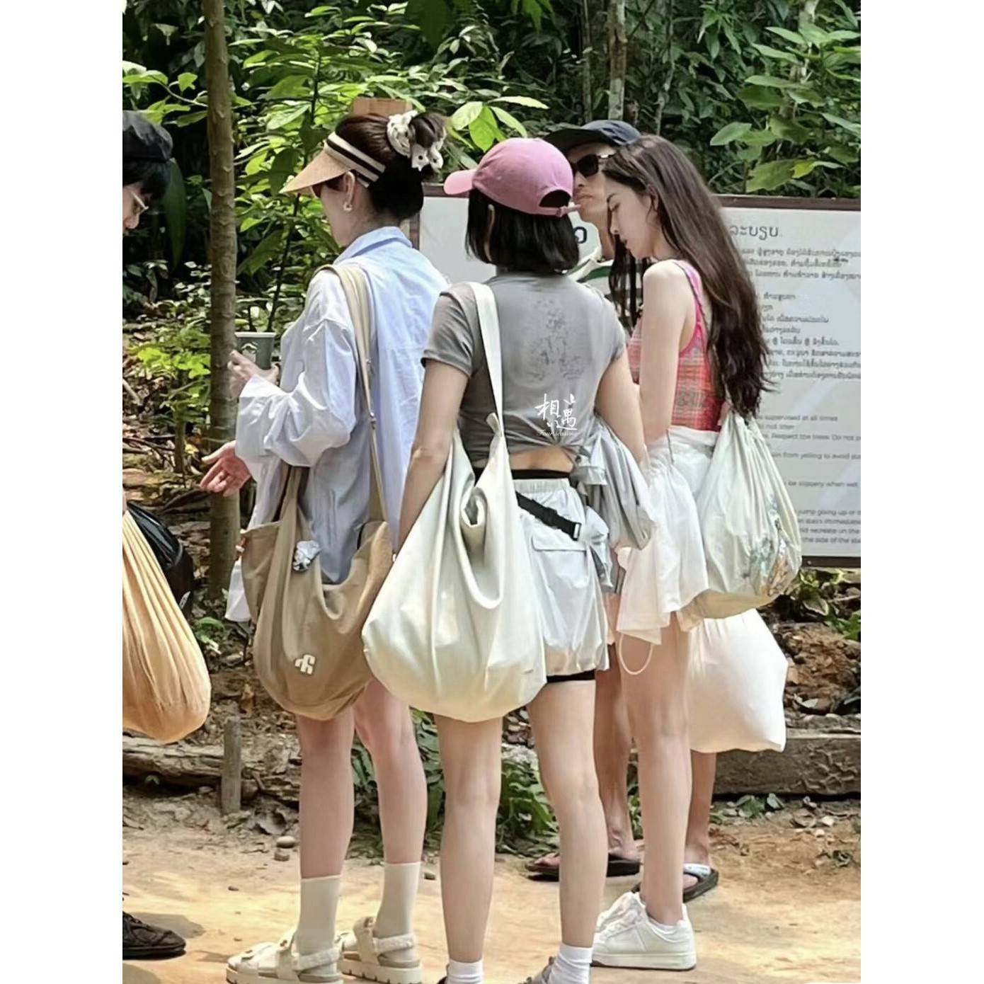 日本代购高圆圆同款ballchain刺绣学生双肩包女环保袋大容量尼龙,淘宝优惠券,粉丝福利购,淘宝优惠卷