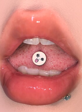 表情包舌钉钛合金夸张搞笑抽象
