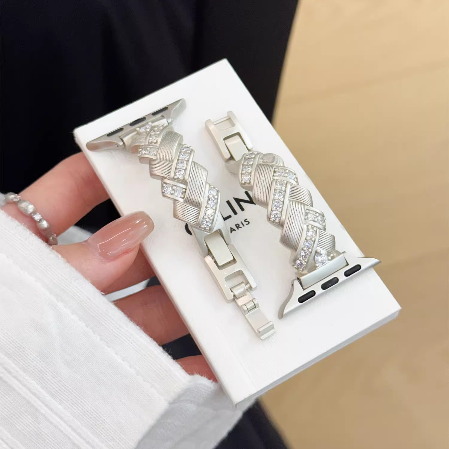 QALUO新款〔麦穗手镯〕适用apple watchS11/S10表带iwatch9苹果手表se/8/7/6/5/4代41/42mm女金属高级感小众 - 图2