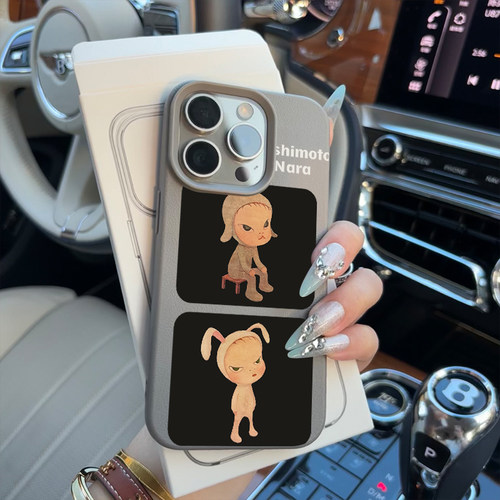 奈良美智起立适用苹果16/15pro手机壳iphone17promax可爱卡通13软壳12女新款14荔枝纹肤感防摔plus多色软套壳 - 图3