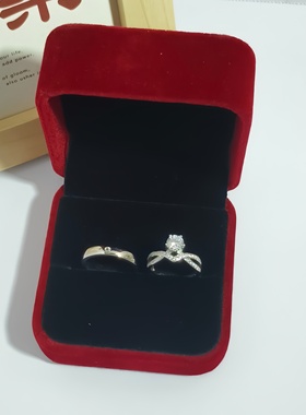 女王的皇冠仿真一克拉钻戒情侣结婚女戒指婚礼仪式用一对道具活口