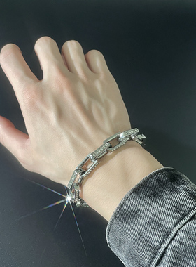 环环相扣方形锁扣项链男潮