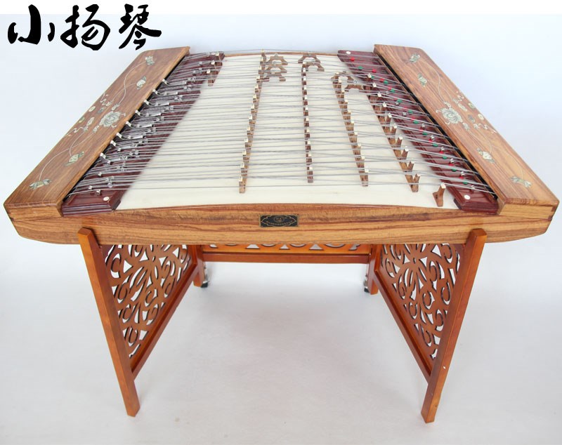 402 Yangqin instrument Red c flowers pear wood Yangqin beginnings 5-yard ten sound to play Yang Qin manufacturer pin