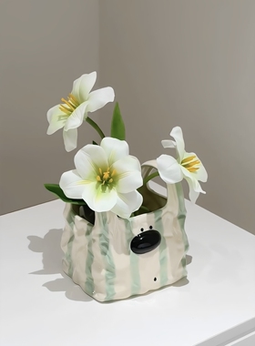 绿色小狗手提袋花瓶高级感家用干花插花器轻奢客厅桌面家居装饰品