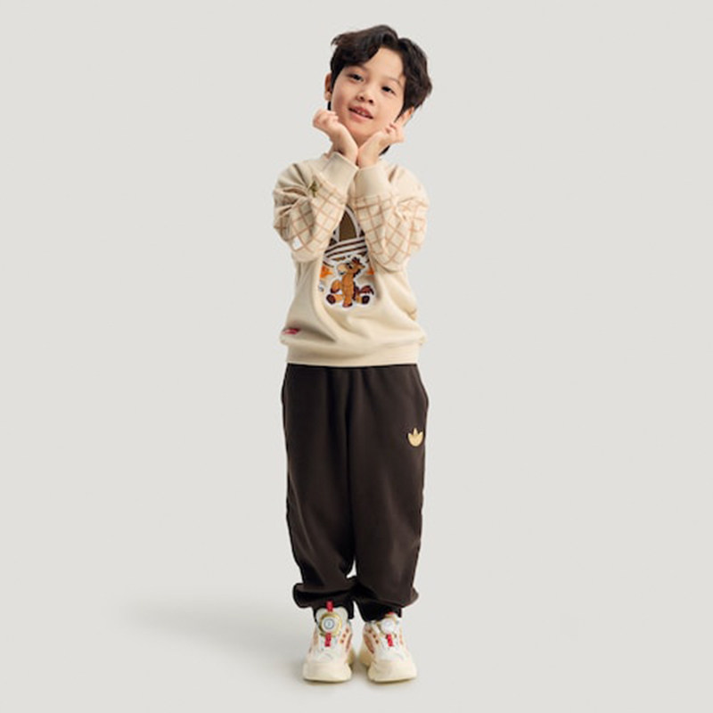 【自营】阿迪达斯新年款迪士尼联名儿童鞋旋钮扣运动老爹鞋KK4470,淘宝优惠券,粉丝福利购,淘宝优惠卷