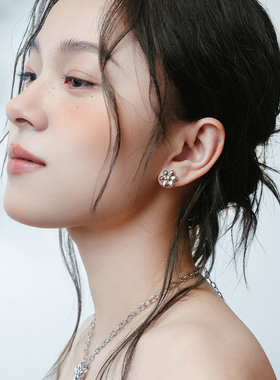 EOLO「霁」花朵耳钉女