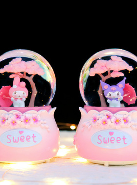 飘雪发光八音盒可爱萌宠樱花树旋转水晶球音乐盒桌面摆件装饰礼品