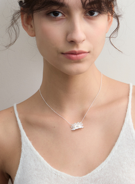 VEKE「吉光梦」系列时尚配饰轻奢项链高级感镂空项链女NC17452A