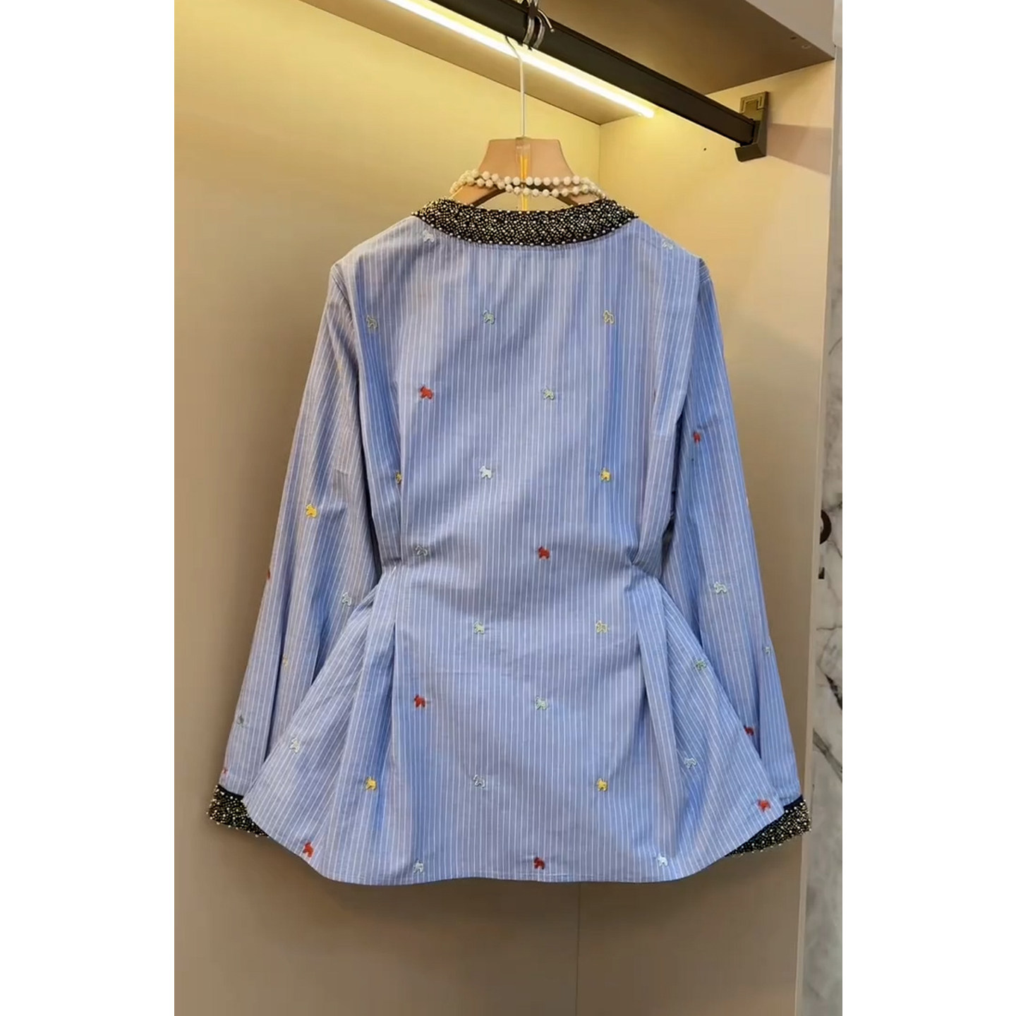 胖妹妹2026春季时尚高级感大码女装减龄遮肉开衫上衣宽松气质衬衫,淘宝优惠券,粉丝福利购,淘宝优惠卷