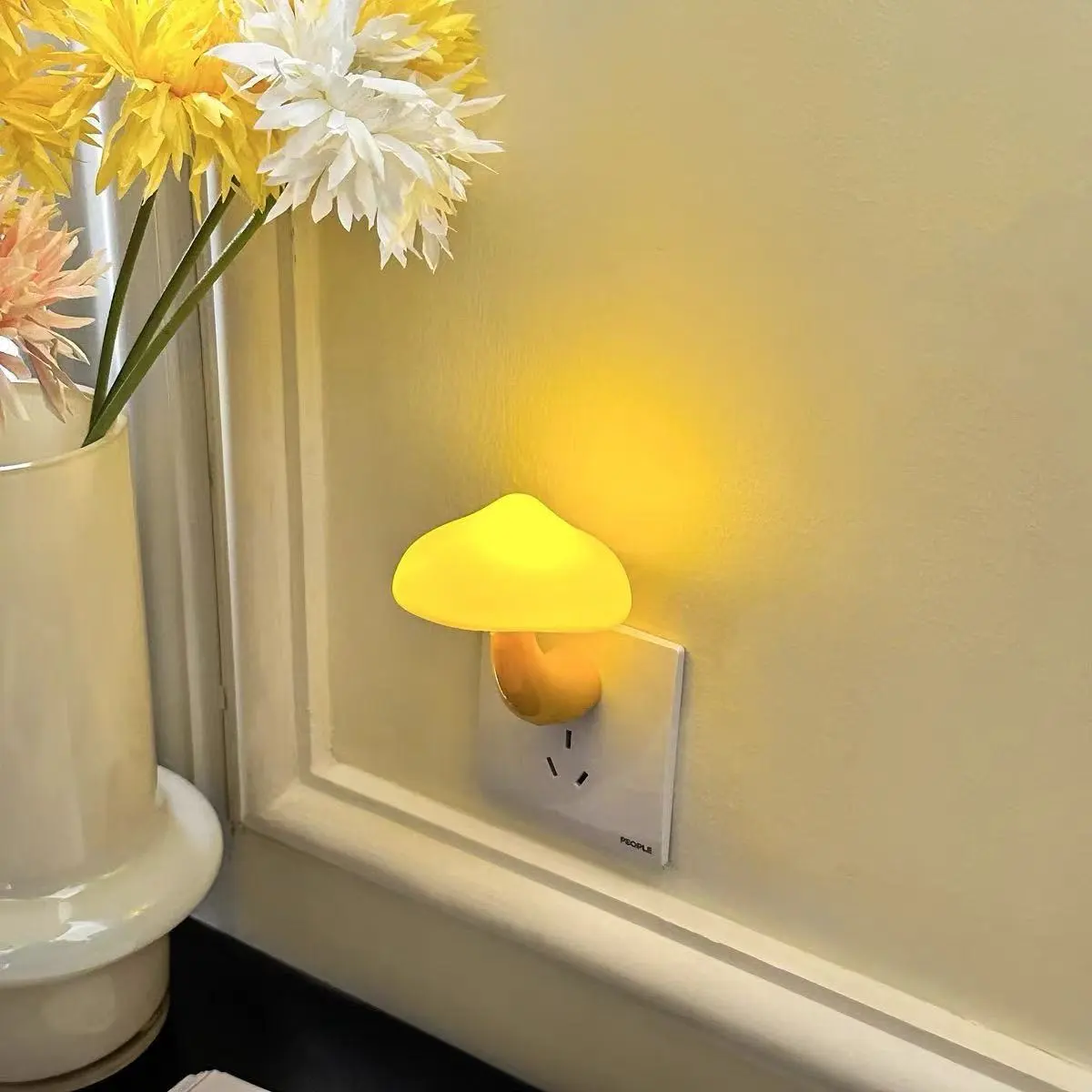 夜间光控节能感应蘑菇小夜灯led插电卧室床头睡眠自动玄关氛围灯 - 图0