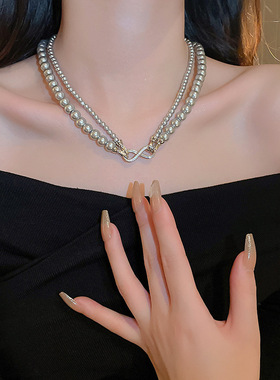 灰色珍珠项链女轻奢小众双层叠戴锁骨链2025新款爆款毛衣链配饰