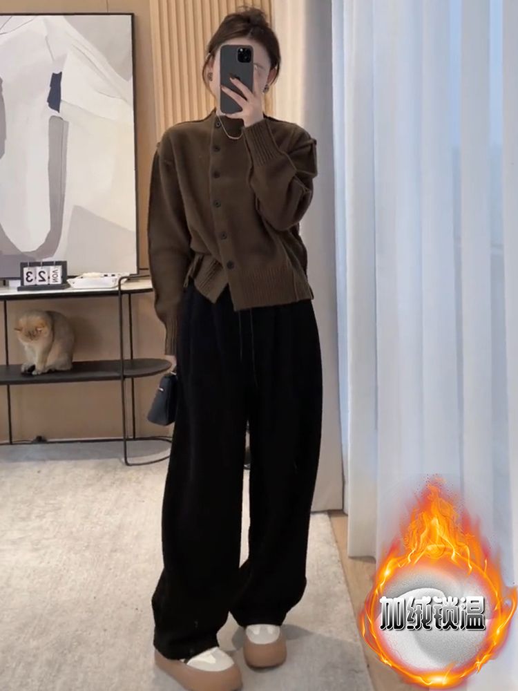 韩版半高领针织衫女深冬装搭配一整套加绒加厚休闲阔腿卫裤两件套 - 图1