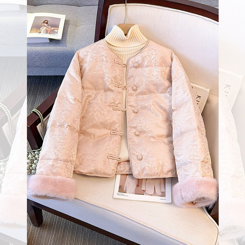 新中式国风圆领提花盘扣羽绒服女2025冬装新款拼接短款小个子外套,淘宝优惠券,粉丝福利购,淘宝优惠卷