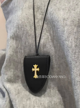 波点羊甜酷十字架黑色皮革项链时尚百搭配饰眼镜收纳挂脖包毛衣链