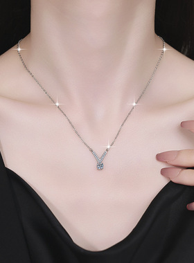 跨境莫桑石锁骨链字母V形小众气质时尚轻奢饰品925纯银项链女