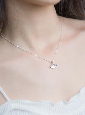 银叶项链女小众设计简约吊坠气质网红ins锁骨链送女友礼物生日