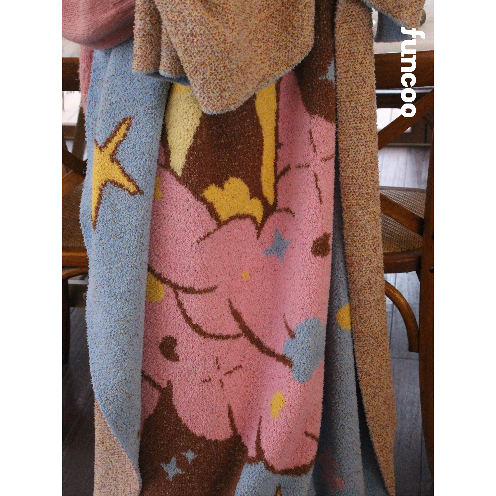 FUNCOO原创设计保暖半边绒冬季软糯卡通手绘小狗午睡沙发办公盖毯,淘宝优惠券,粉丝福利购,淘宝优惠卷