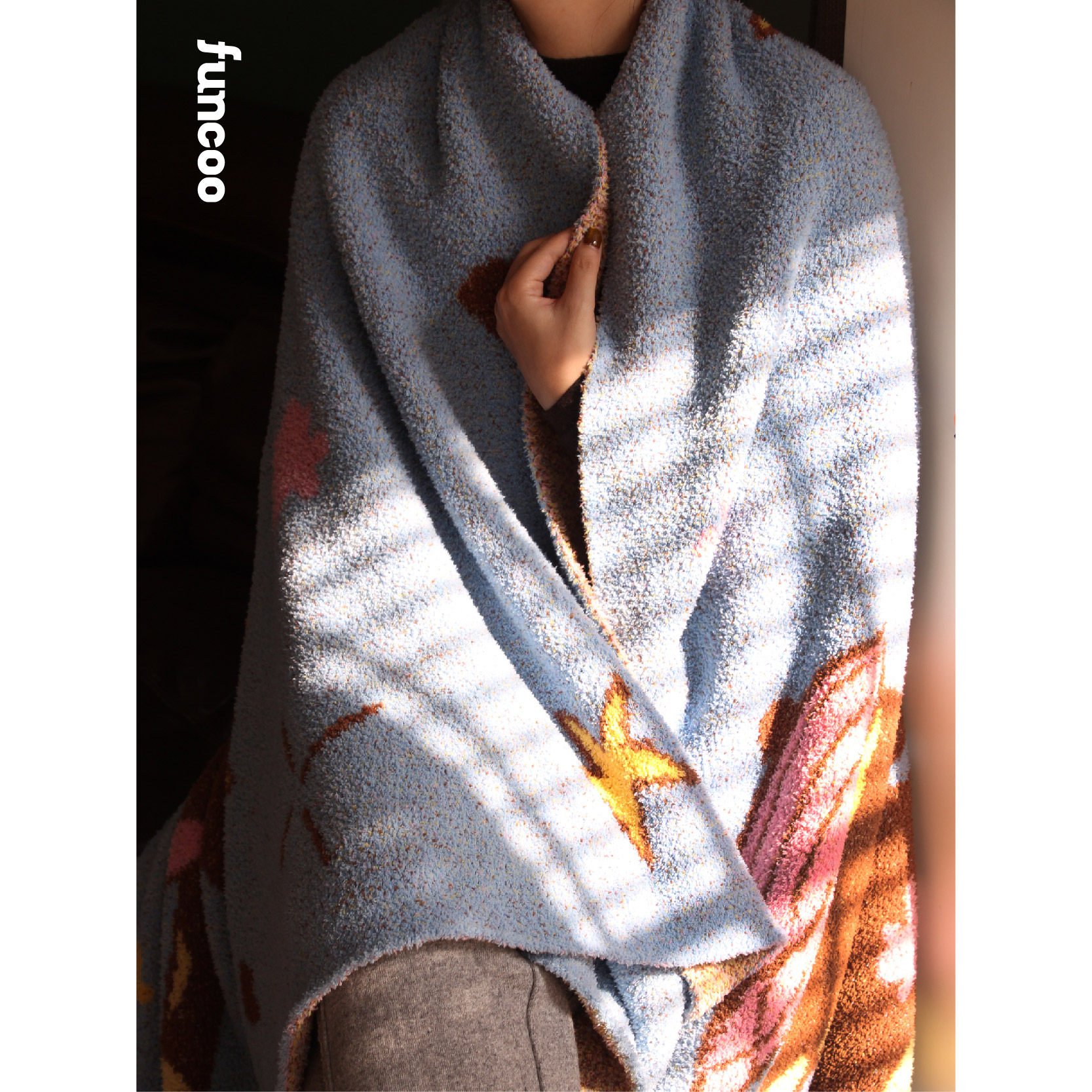 FUNCOO原创设计保暖半边绒冬季软糯卡通手绘小狗午睡沙发办公盖毯,淘宝优惠券,粉丝福利购,淘宝优惠卷