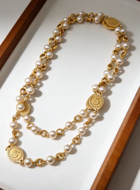 小香风双C珍珠长款毛衣链