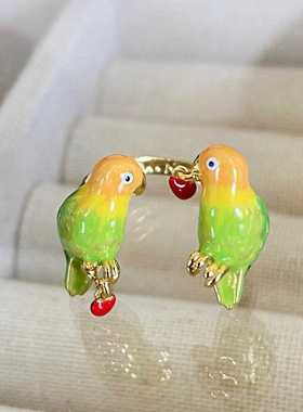 丹鹦鹉爱护动物丛林小鸟衔爱可爱