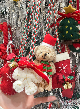 圣诞树姜饼人吊坠毛衣链女2026新款可爱卫衣链挂件礼物项链配饰女