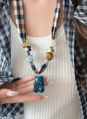 超可爱小熊吊坠布艺项链女复古格纹可调节串珠毛衣链长款挂脖配饰