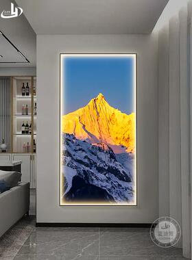 美丽雪山入口门廊装饰画日照金山客厅过道走廊挂画高档壁灯画