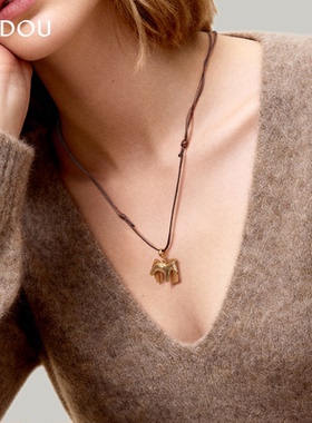 阿吉豆AJIDOU项链女款时尚流苏长精链马到成功精致吊坠潮流锁骨链