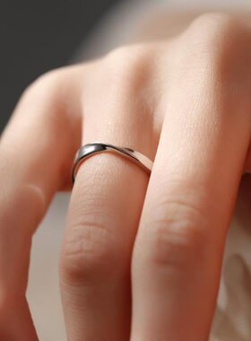 情侣戒指莫比乌斯环对戒轻奢设计可调节男女学生送情人节生日礼物