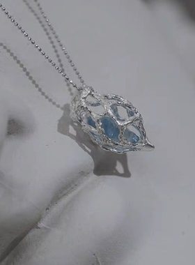 心脏蓝冰吊坠项链海蓝宝碎石时尚配轻奢气质蓝色仿水晶吊坠锁骨链