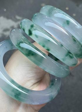 2026翡翠色高冰飘花胖圆条手镯冰飘花春彩老坑玉石美人镯贵玉手镯