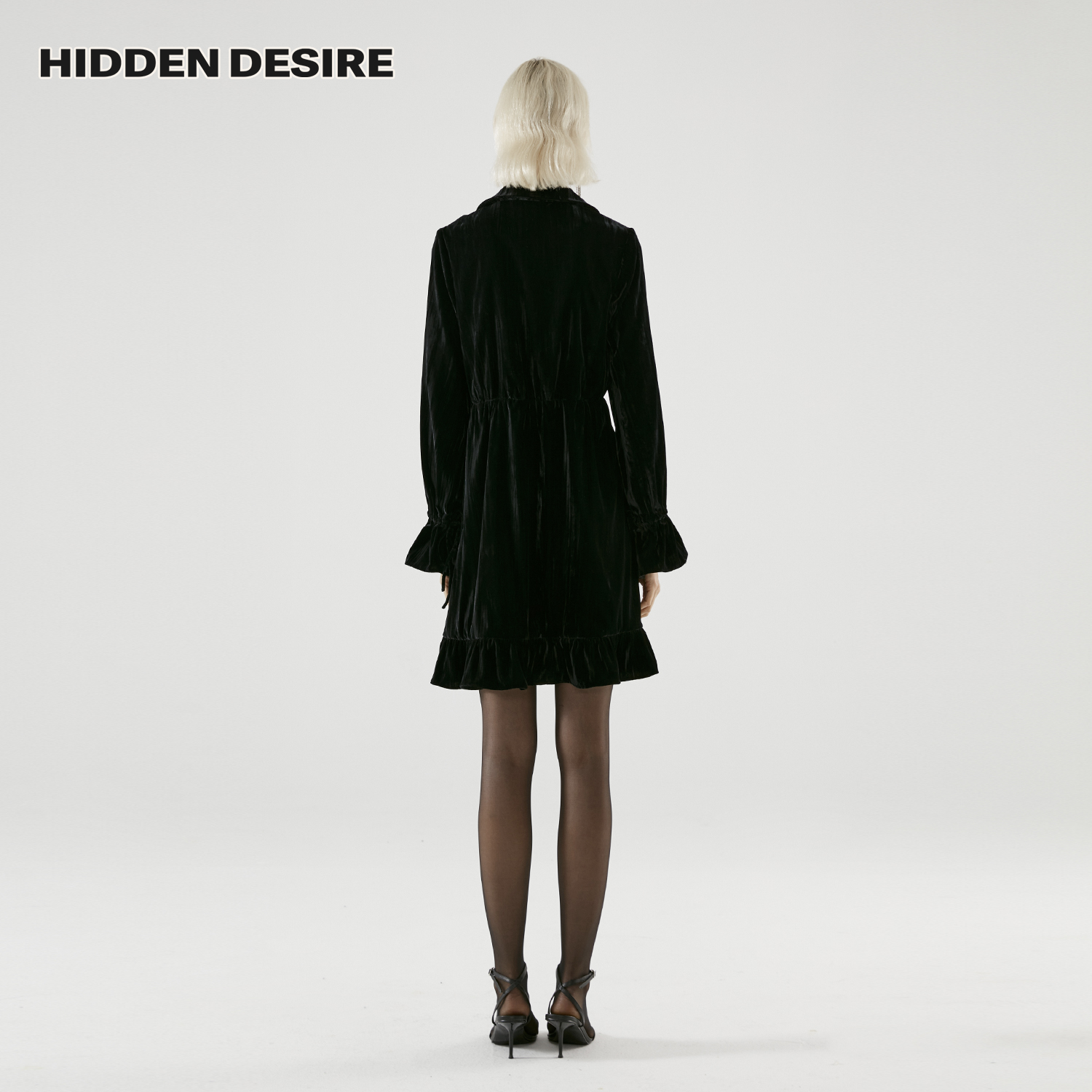 HIDDENDESIRE 2022秋冬新款水波纹丝绒翻领长袖连衣裙6224CD0075 - 图0