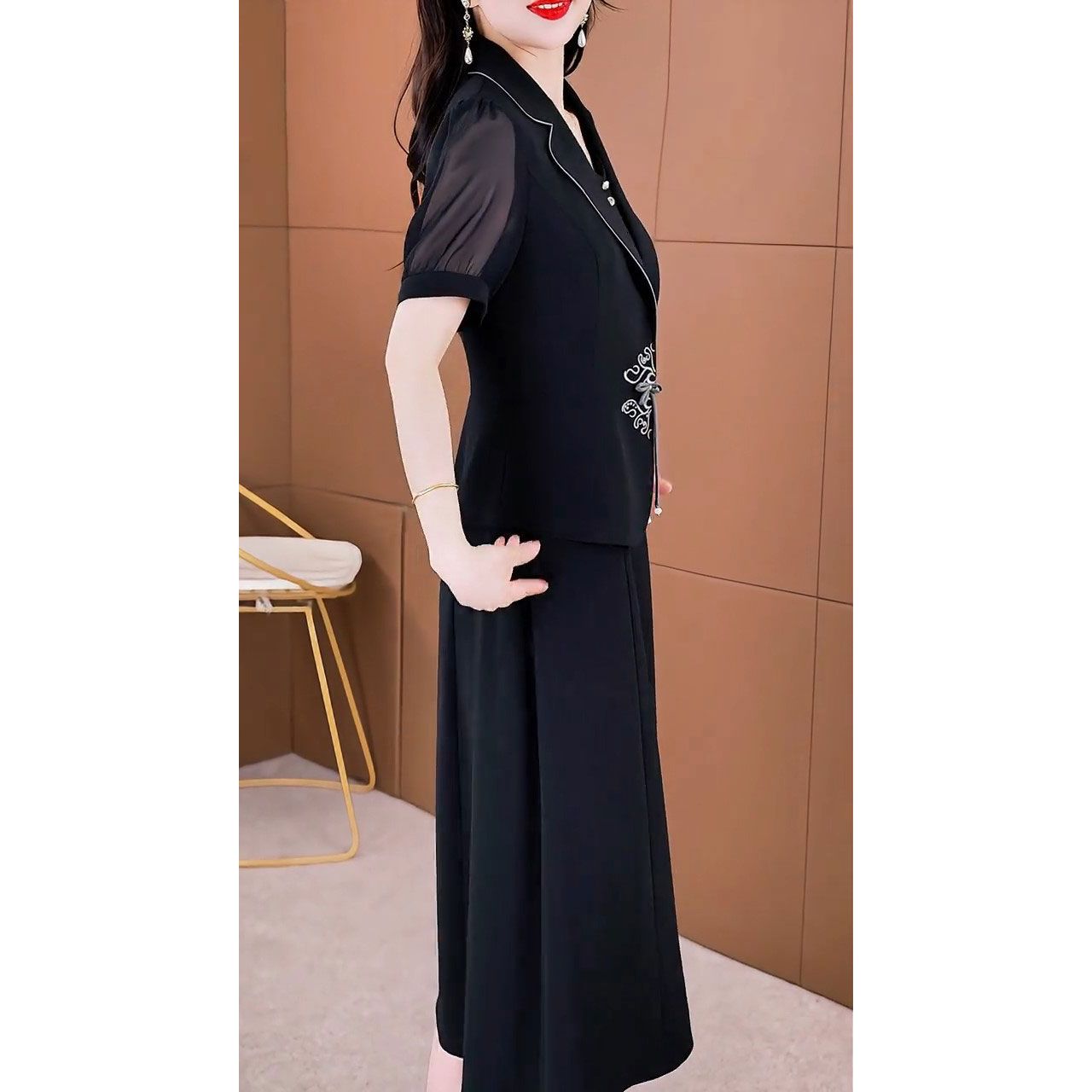 中式盘扣西装上衣吊带连衣裙两件套女2025夏新款时尚气质显瘦套装 - 图2