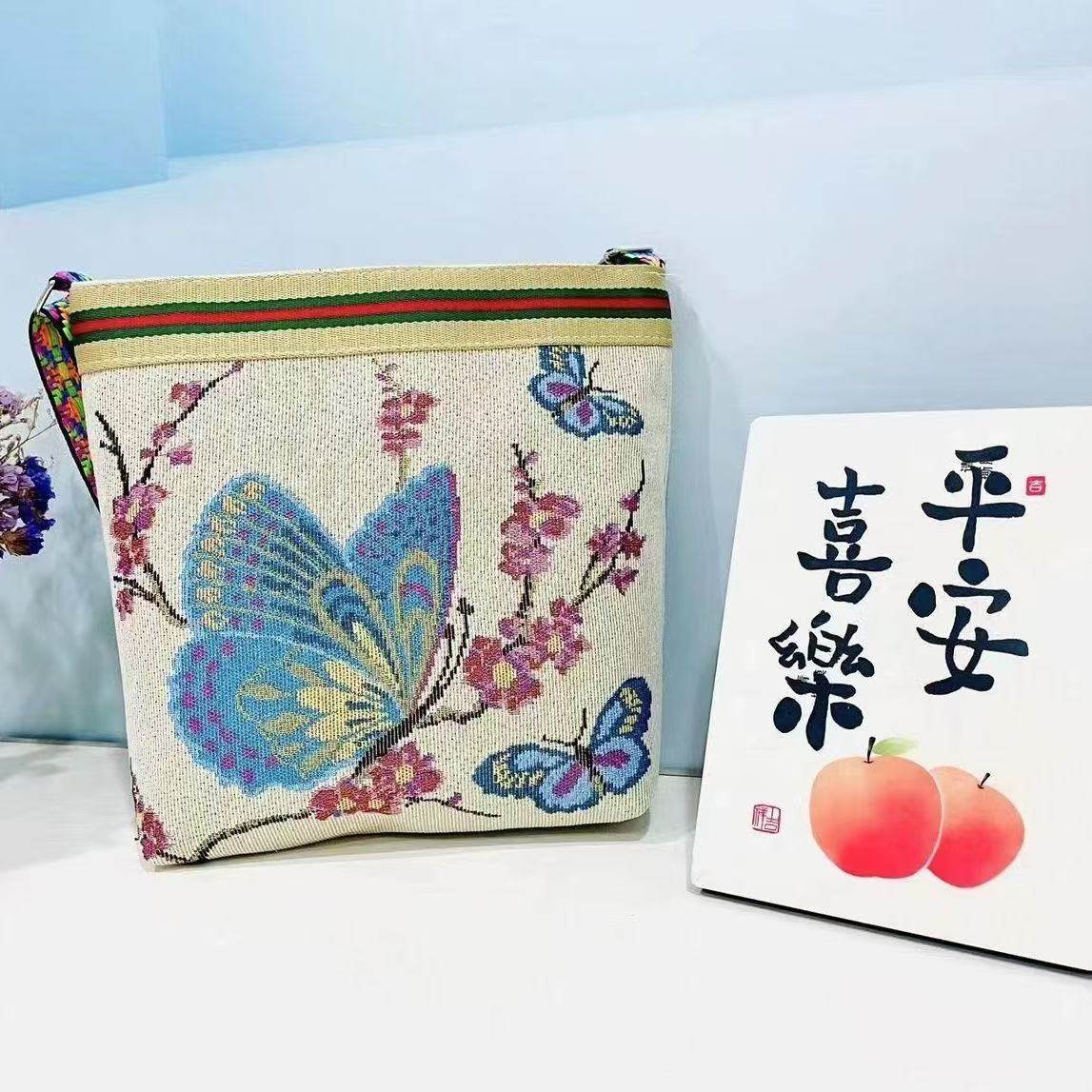 百搭单肩斜挎包双面金丝提花刺绣帆布包手提包上班通勤包有内拉链,淘宝优惠券,粉丝福利购,淘宝优惠卷