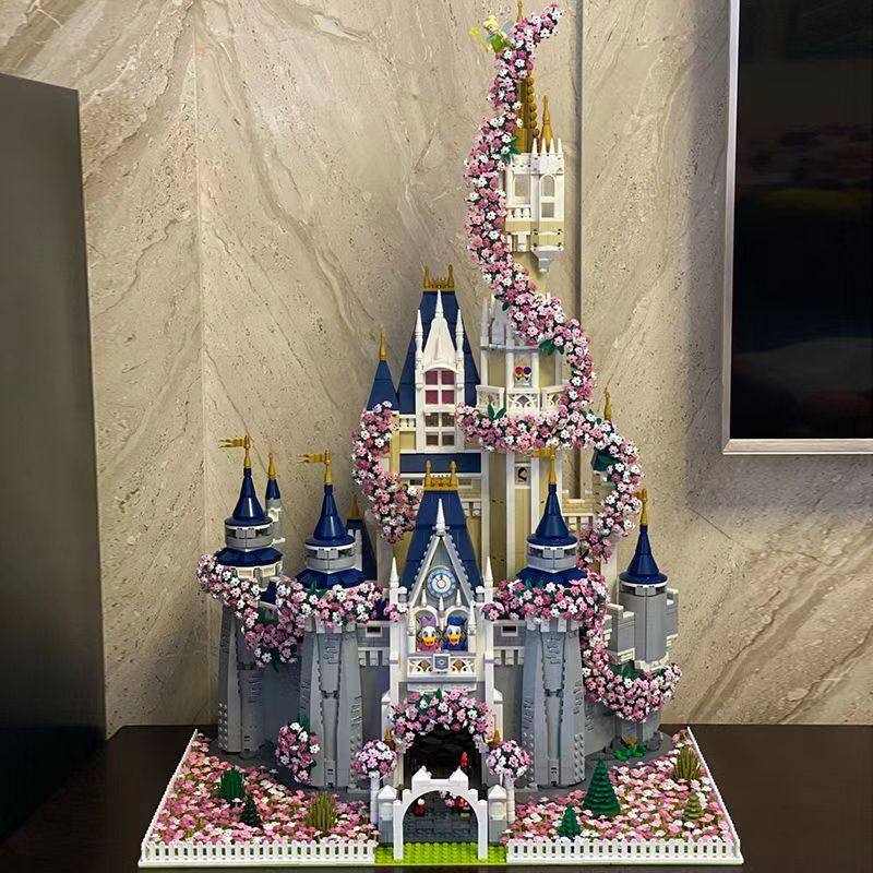 积木2024新款玩具女孩子礼物益智拼装建筑樱花迪士尼公主城堡拼图