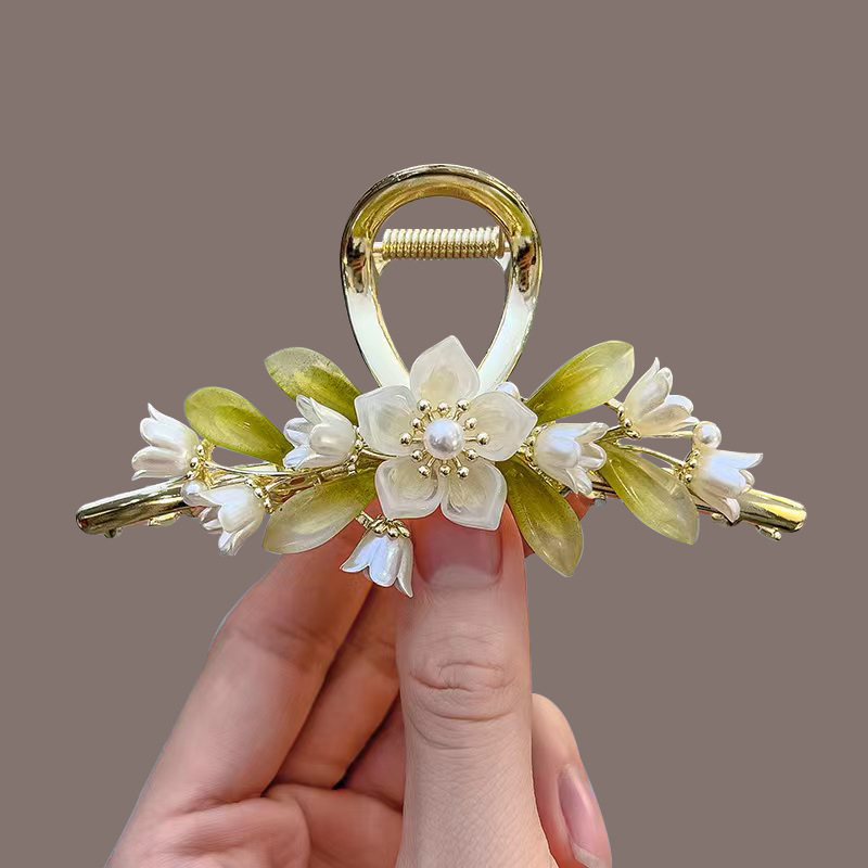 奥特莱斯感优雅珍珠花朵水钻抓夹国潮气质盘头网红发夹后脑勺鲨鱼 - 图0