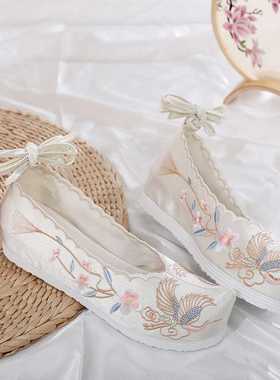New Hanfu shoes, embroidered shoes, women's antiquity shoes,