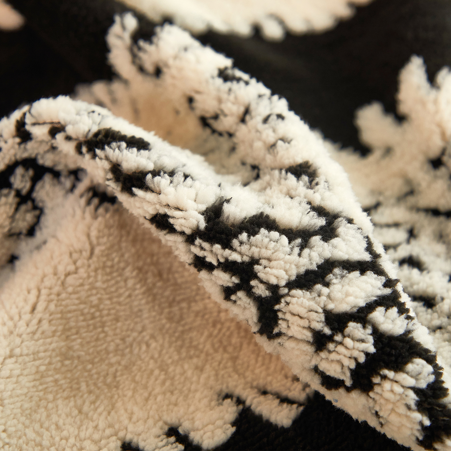 毛绒沙发套罩秋冬加厚保暖全包万能套沙发垫三座一贵妃皮沙发盖布 - 图0