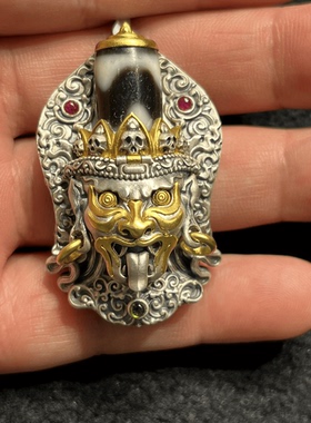 藏传扎基拉姆前世今生藏式吊坠电镀金财神挂件不能打开项坠子