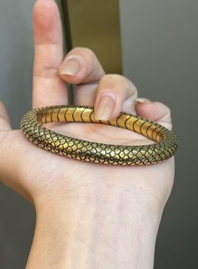 复古黑金蛇鳞手镯实心电黑做旧工艺镯子蛇年新款高级感手环手饰