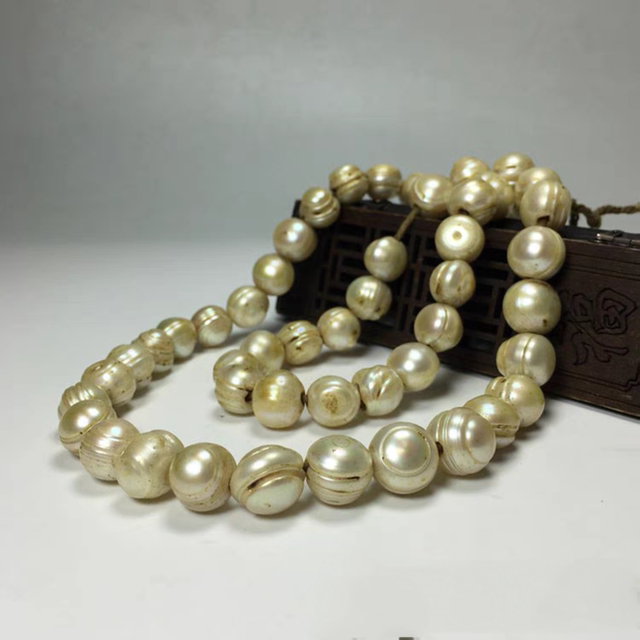 Old pearls, large rosary beads, antique antique collectibles, Qing Dynasty old objects, large holes, old pearl necklaces, antiques and miscellaneous items