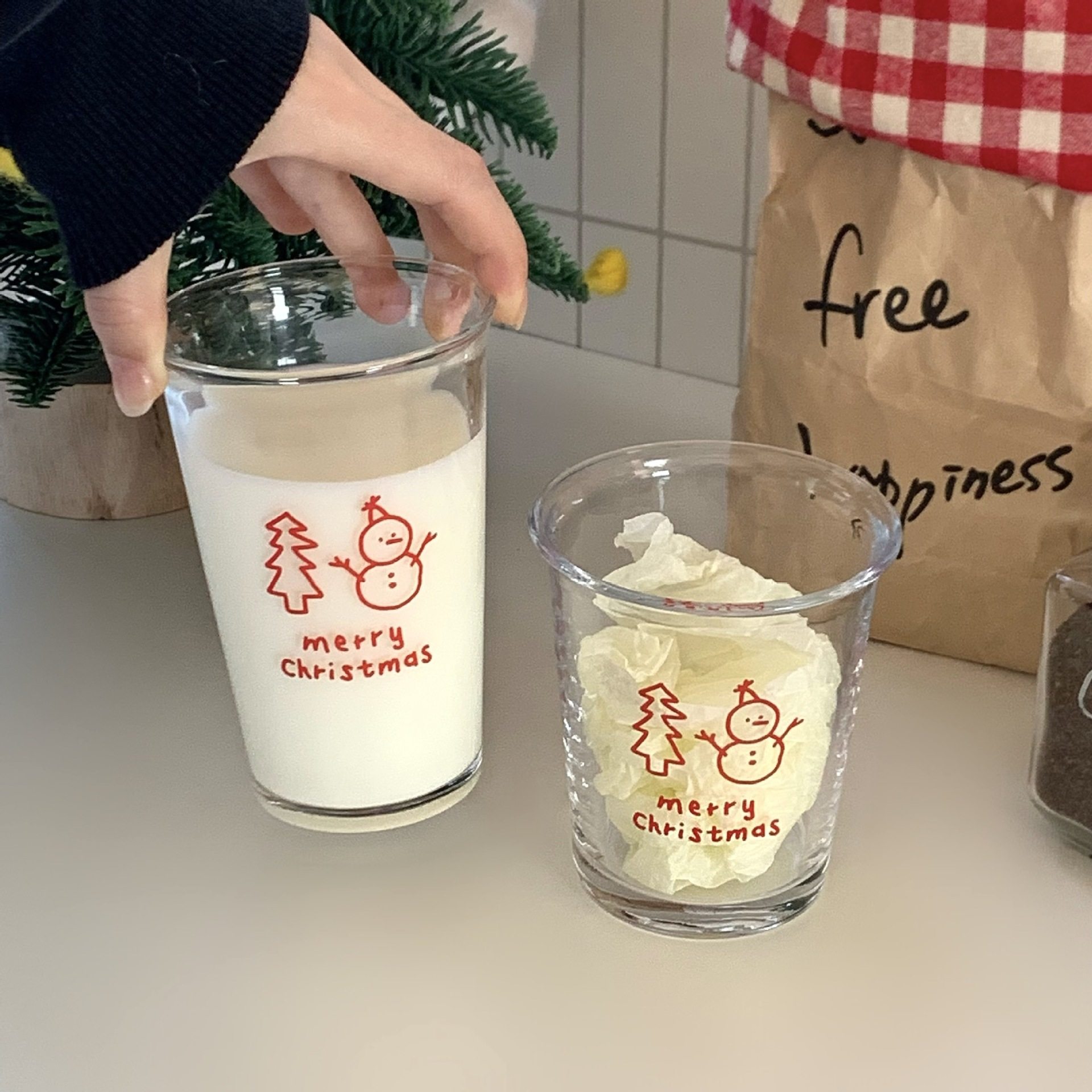 冬日圣诞雪人杯子玻璃杯女高颜值氛围感水杯牛奶杯家用简约咖啡杯,淘宝优惠券,粉丝福利购,淘宝优惠卷