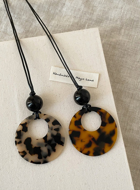 豹纹圆片树脂吊坠项链小众复古