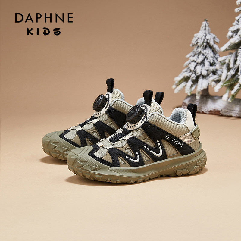  达芙妮童鞋旗舰运动鞋