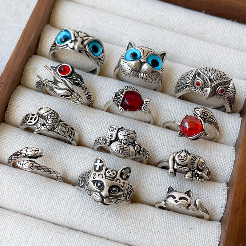 Lan Zhitai’s silver jewelry does not fade and is unique for cats