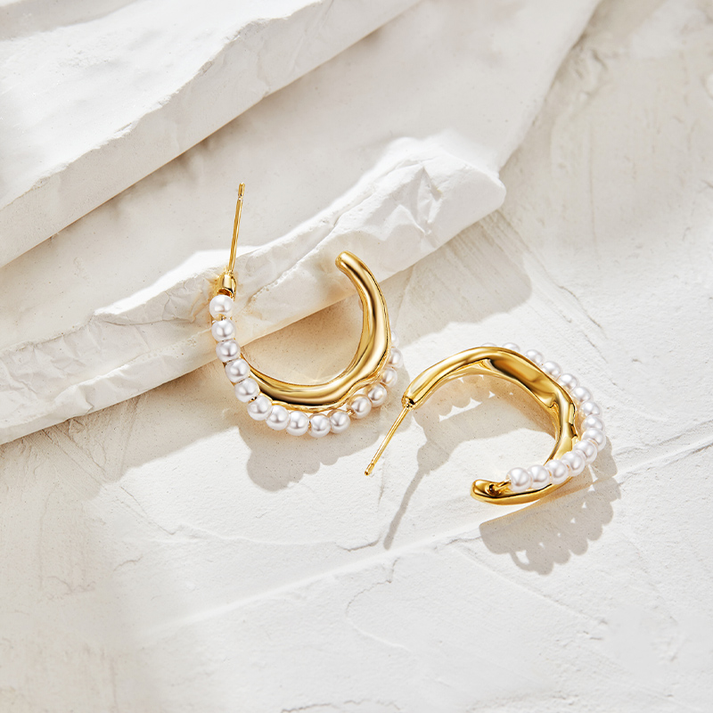 LA励柏艾顿欧美风耳环珍珠金属拼接C形耳钉时尚气质高级感耳饰
