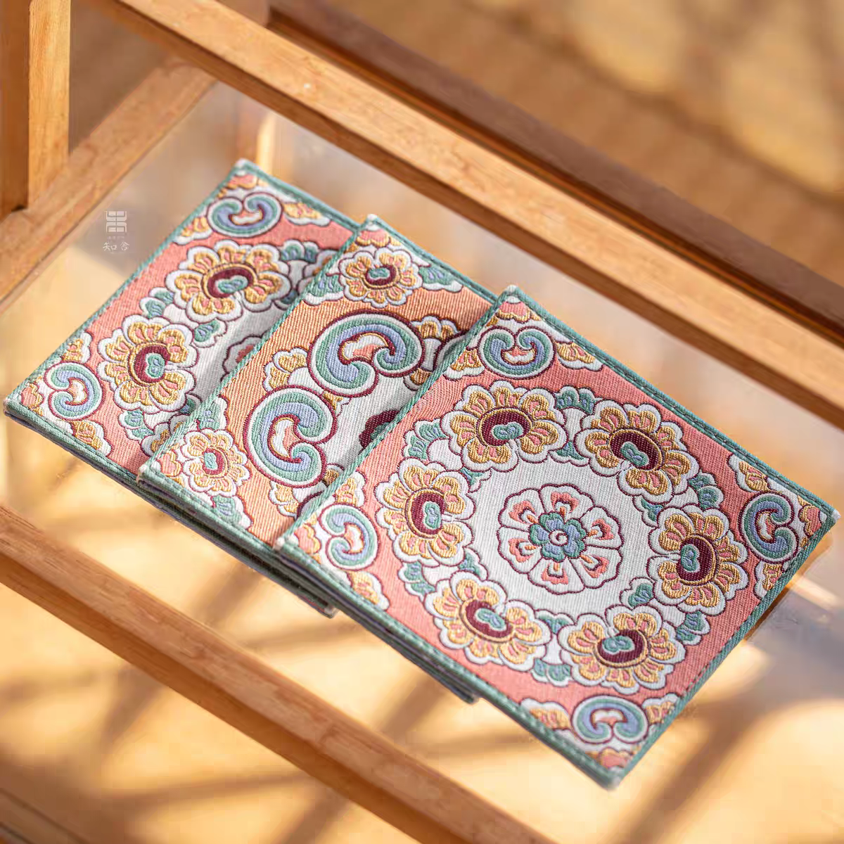 知舍 原创 团花藻井纹杯垫 新中式 复古 宫廷风家居 隔热茶桌垫子,淘宝优惠券,粉丝福利购,淘宝优惠卷