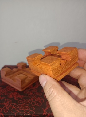 红檀木整料制作小品正方形文玩摆件奇石玉石底座原色无漆