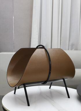 现代极简金属皮革卷筒书架杂志架书房卧室客厅样板间软装家居饰品